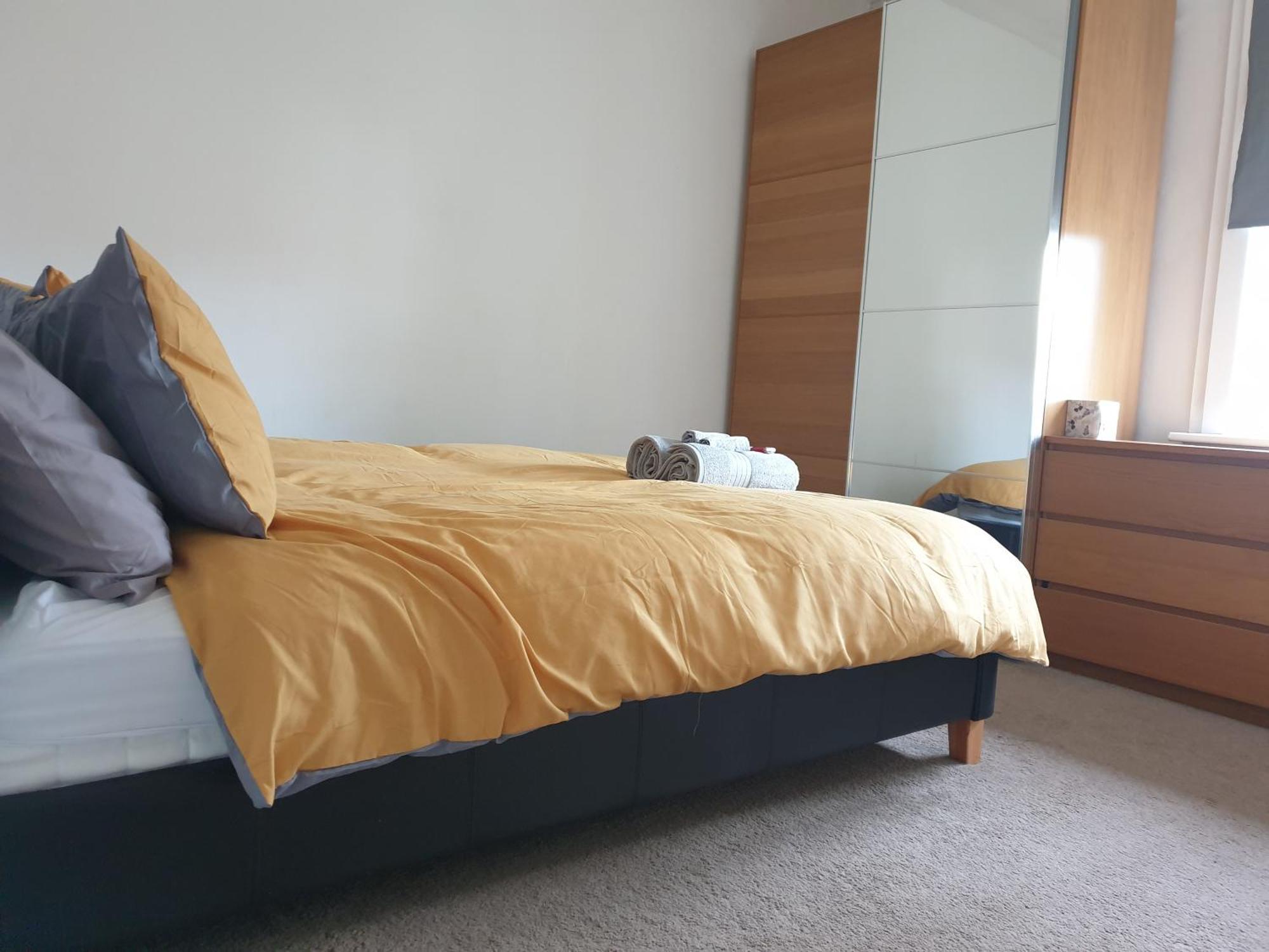 Luxury 1-Bed Apartment With Stunning City Views Perfect For Short Stays In Londres Exterior foto